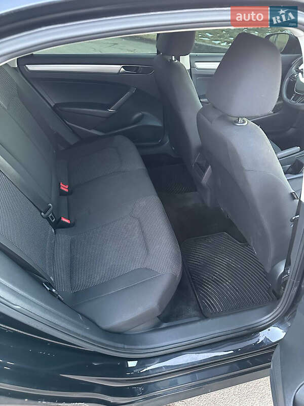 Седан Volkswagen Passat 2016 в Дрогобыче фото 22 Седан Volkswagen Passat 2016 в Дрогобыче