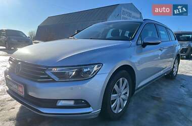 Універсал Volkswagen Passat 2017 в Львові