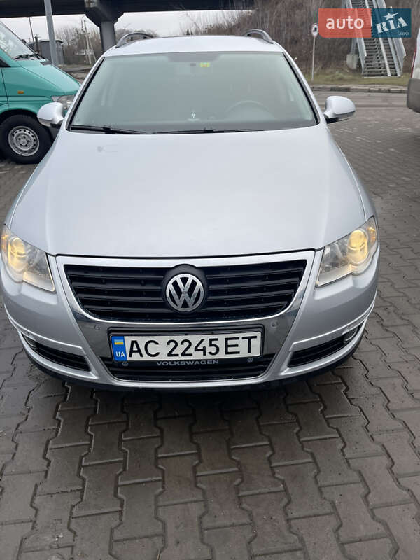 Универсал Volkswagen Passat 2009 в Луцке