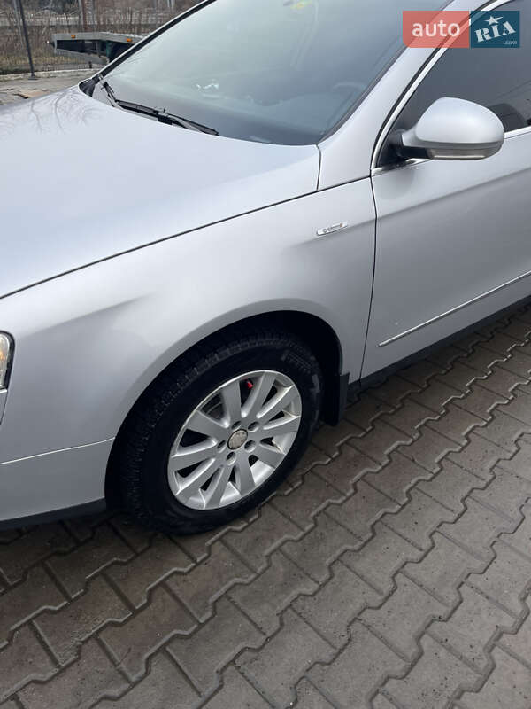 Универсал Volkswagen Passat 2009 в Луцке фото 10 Универсал Volkswagen Passat 2009 в Луцке