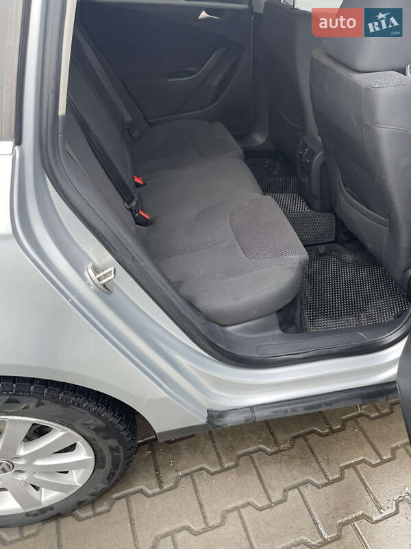 Универсал Volkswagen Passat 2009 в Луцке