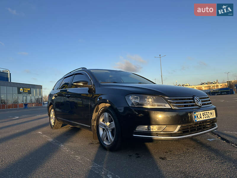 Универсал Volkswagen Passat 2011 в Киеве