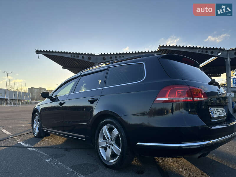 Универсал Volkswagen Passat 2011 в Киеве