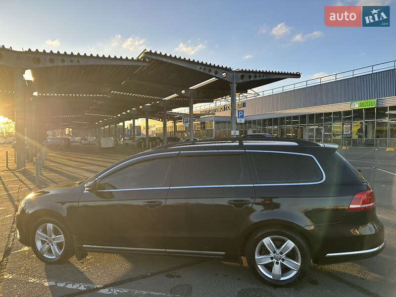 Универсал Volkswagen Passat 2011 в Киеве