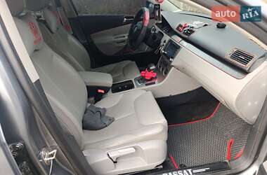 Седан Volkswagen Passat 2005 в 
