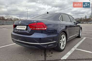 Седан Volkswagen Passat 2013 в Дніпрі