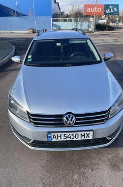 Універсал Volkswagen Passat 2013 в Овручі