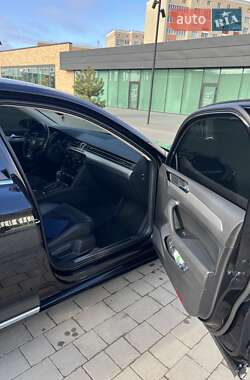 Седан Volkswagen Passat 2018 в 