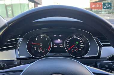 Седан Volkswagen Passat 2018 в 