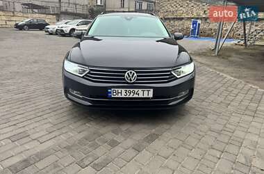 Універсал Volkswagen Passat 2015 в Одесі