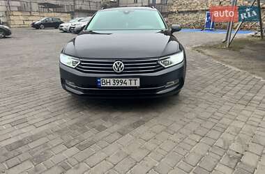 Універсал Volkswagen Passat 2015 в Одесі