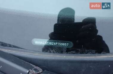 Седан Volkswagen Passat 2004 в 