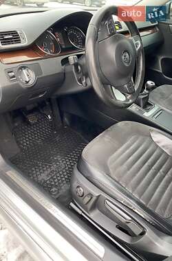 Седан Volkswagen Passat 2012 в 
