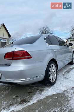 Седан Volkswagen Passat 2012 в 