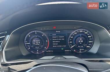 Седан Volkswagen Passat 2016 в Киеве