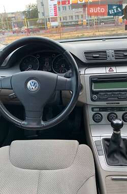 Седан Volkswagen Passat 2009 в Харкові