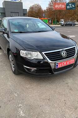 Седан Volkswagen Passat 2009 в Харкові