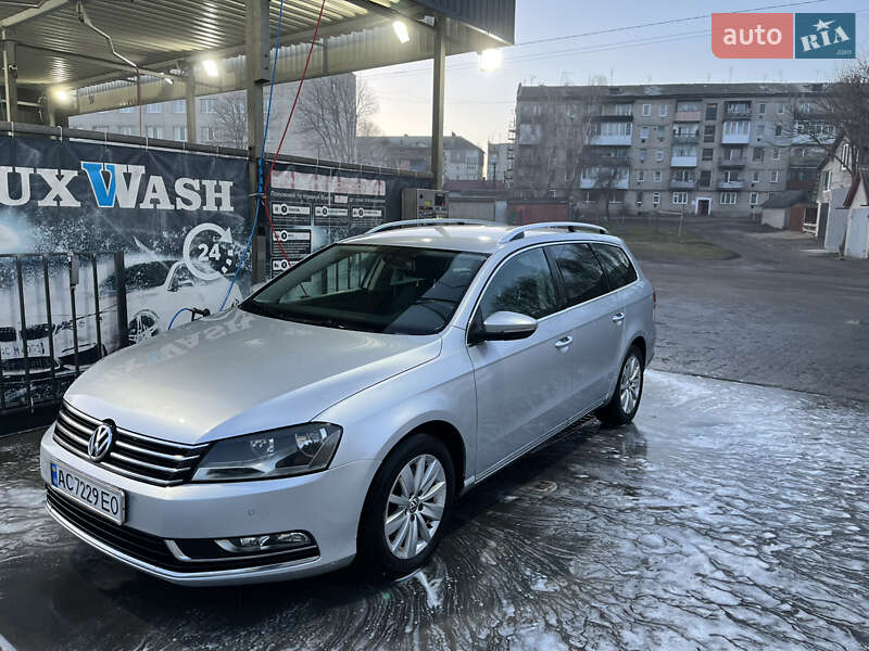 Универсал Volkswagen Passat 2011 в Рожище