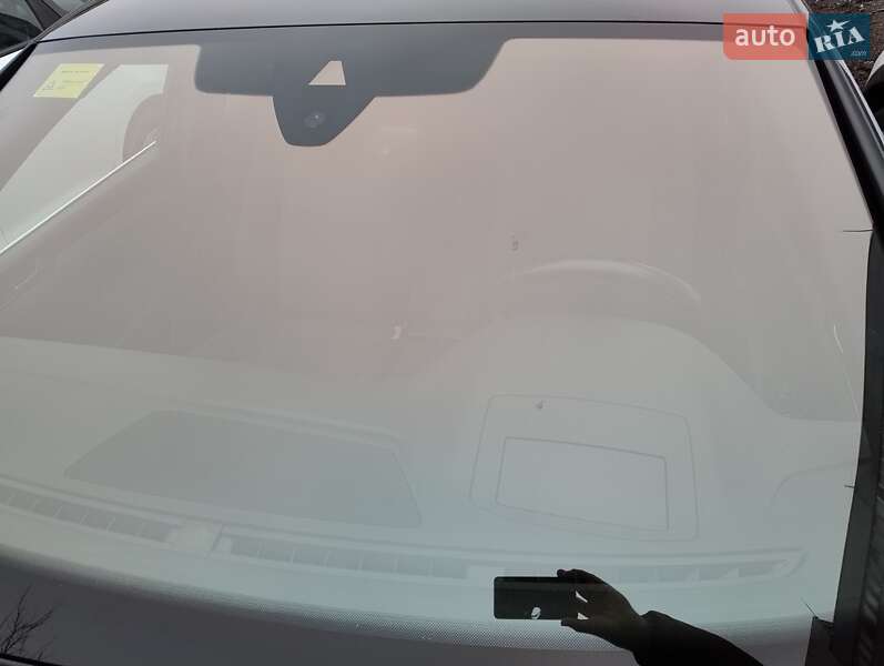 Универсал Volkswagen Passat 2019 в Киеве фото 43 Универсал Volkswagen Passat 2019 в Киеве