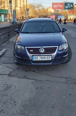 Універсал Volkswagen Passat 2005 в Миколаєві