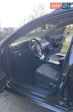 Универсал Volkswagen Passat 2012 в 