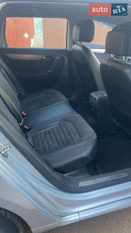 Универсал Volkswagen Passat 2013 в Луцке фото 3 Универсал Volkswagen Passat 2013 в Луцке
