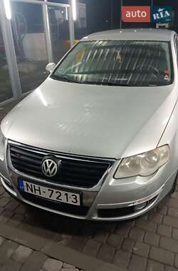 Седан Volkswagen Passat 2008 в Луцке