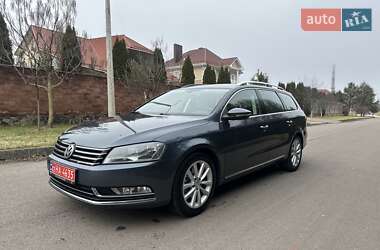 Универсал Volkswagen Passat 2012 в Ровно