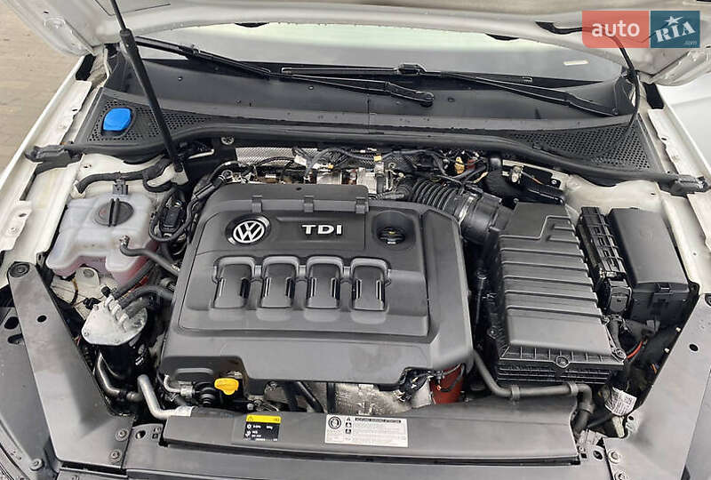 Универсал Volkswagen Passat 2016 в Киеве фото 10 Универсал Volkswagen Passat 2016 в Киеве