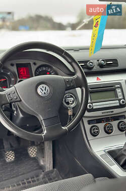 Универсал Volkswagen Passat 2007 в Зборове