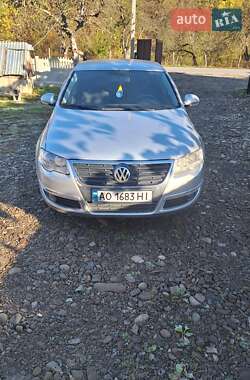 Седан Volkswagen Passat 2008 в Ужгороді