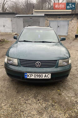 Універсал Volkswagen Passat 1999 в Запоріжжі