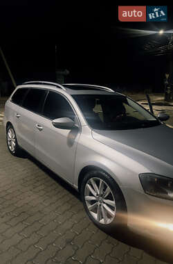 Универсал Volkswagen Passat 2010 в Городке