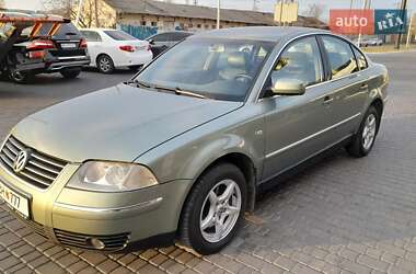 Седан Volkswagen Passat 2002 в Одесі