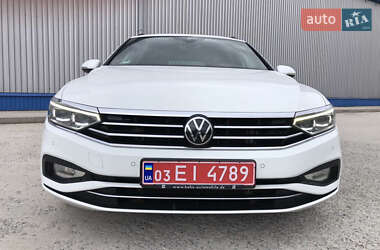 Універсал Volkswagen Passat 2020 в Києві