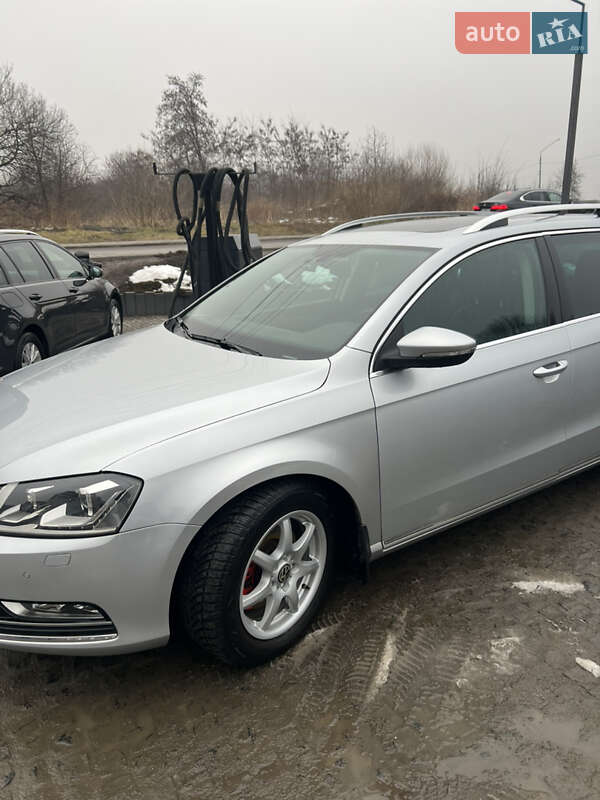 Універсал Volkswagen Passat 2011 в Львові