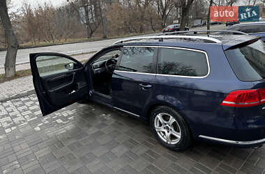 Універсал Volkswagen Passat 2011 в Вінниці