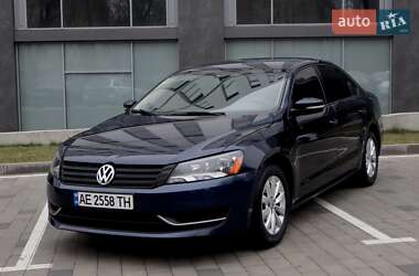 Седан Volkswagen Passat 2014 в Дніпрі