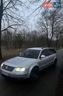 Універсал Volkswagen Passat 2004 в Бару