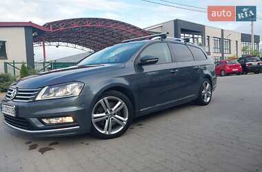 Універсал Volkswagen Passat 2013 в Львові