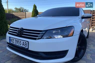 Седан Volkswagen Passat 2014 в Днепре