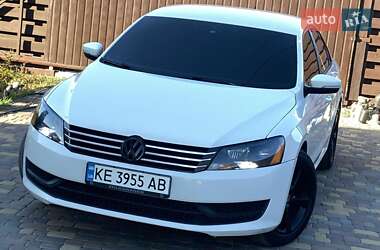 Седан Volkswagen Passat 2014 в Днепре