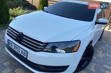 Седан Volkswagen Passat 2014 в Днепре