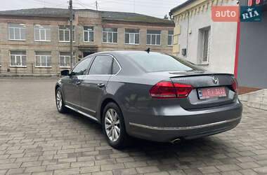 Седан Volkswagen Passat 2013 в Дубні