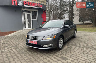 Седан Volkswagen Passat 2013 в Дубні