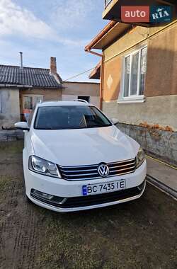 Універсал Volkswagen Passat 2011 в Львові