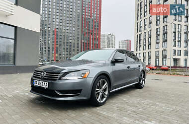 Седан Volkswagen Passat 2013 в Києві