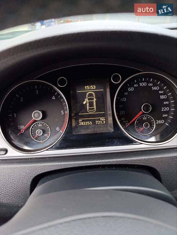 Седан Volkswagen Passat 2014 в Мукачевому