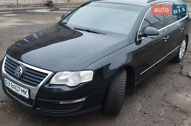 Універсал Volkswagen Passat 2005 в Харкові