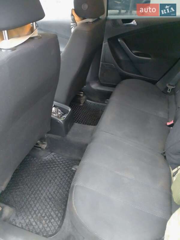 Универсал Volkswagen Passat 2006 в Ужгороде фото 16 Универсал Volkswagen Passat 2006 в Ужгороде